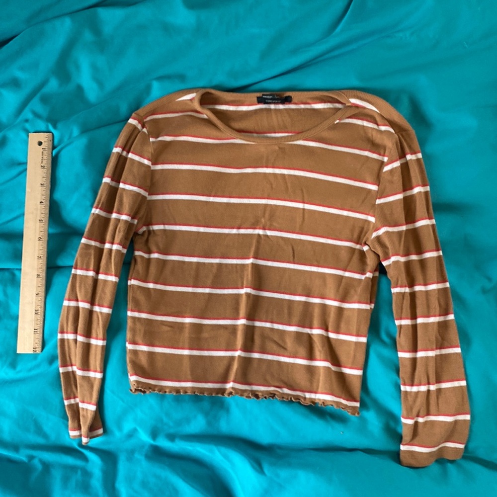 Super cute 3/4 sleeve brown striped top with lettuce edge from forever 21